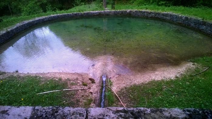 Lavoir et fontaine des essarts 1